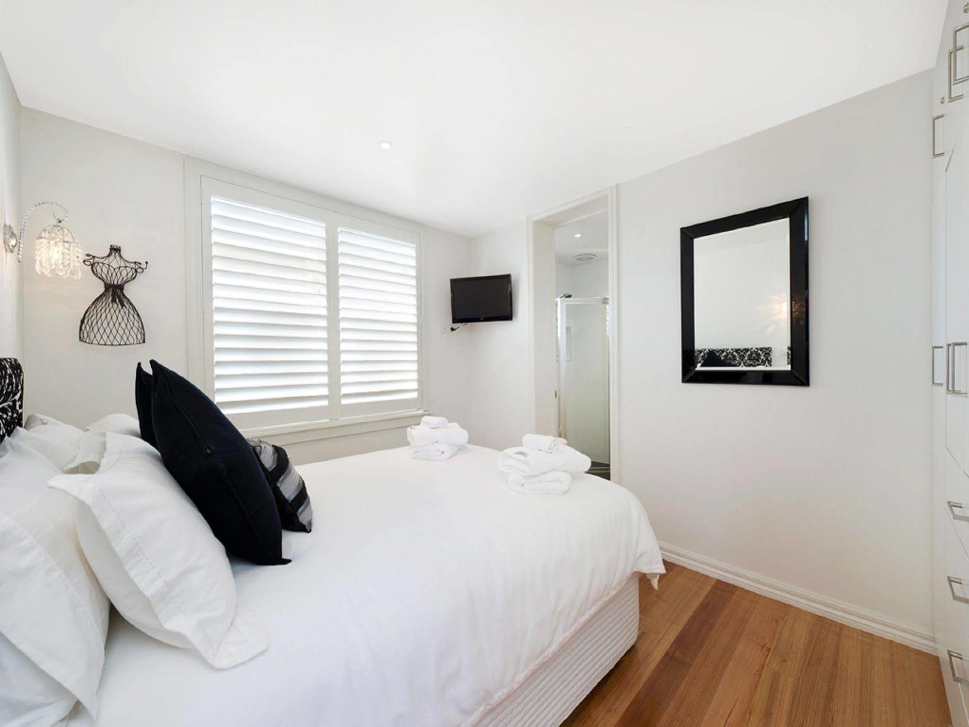 Position Perfect Carlton Melbourne Exterior foto